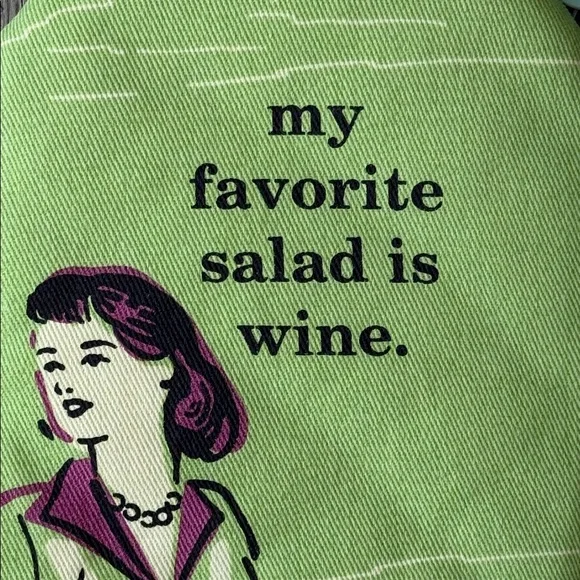 Blue Q Lime Lime Green Oven Mitt”My Favorite Salad is Wine” Contemporary Graphic - Picture 2 of 5